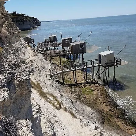 La Palombiere, A 150m Chalet